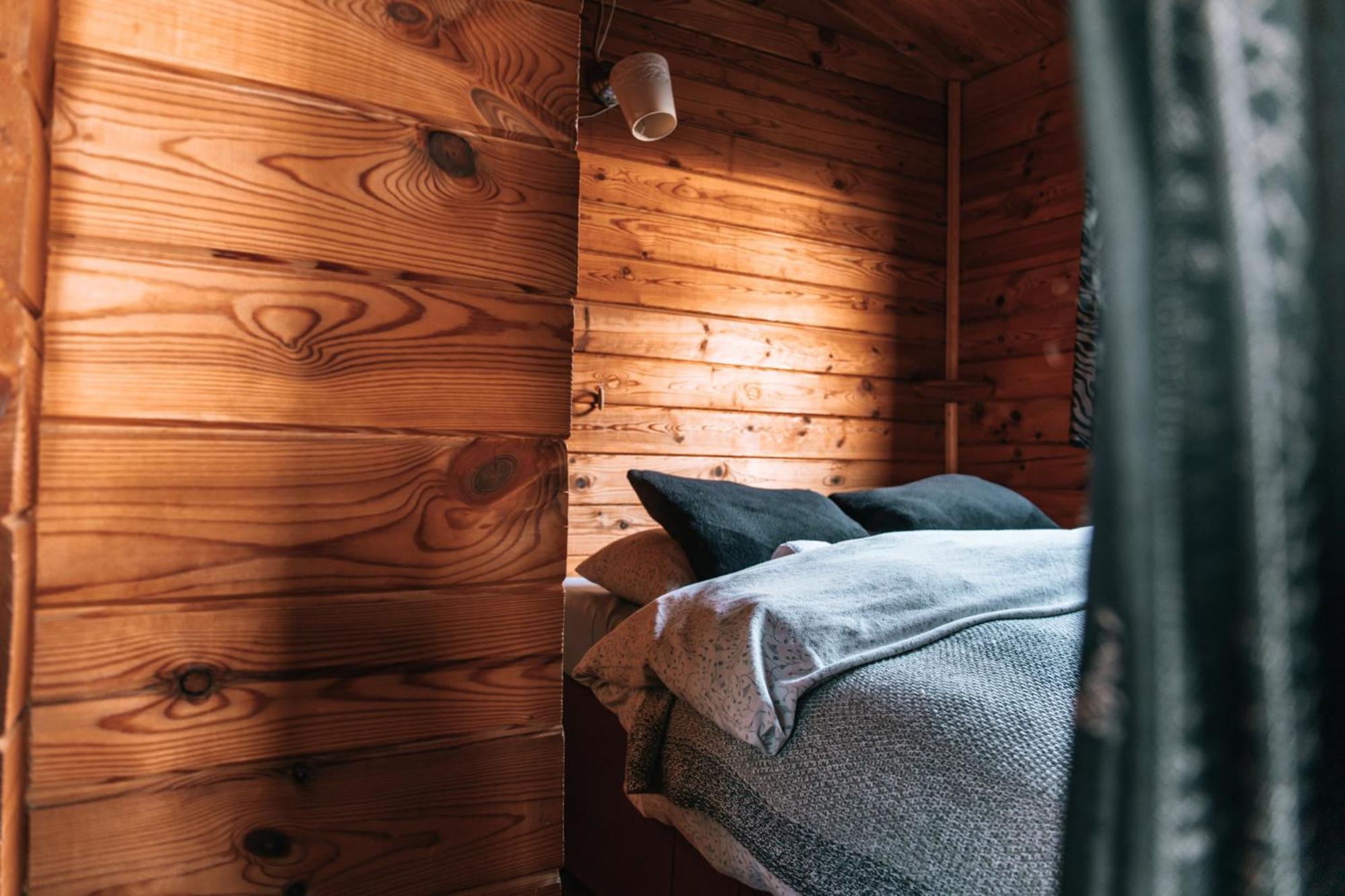 Kaldbaks-Kot Cottages フーサヴィーク エクステリア 写真