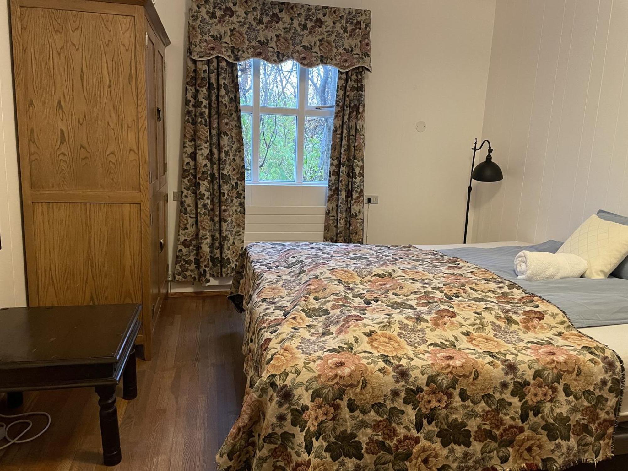 Kaldbaks-Kot Cottages フーサヴィーク エクステリア 写真